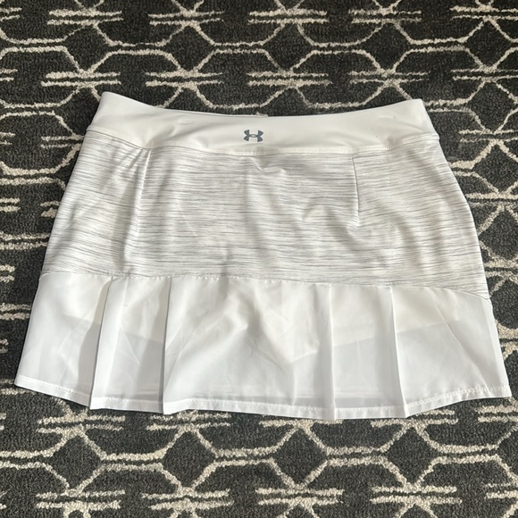 Under Armour Golf Active Skirt Skorts - Large - Picture 4 of 7